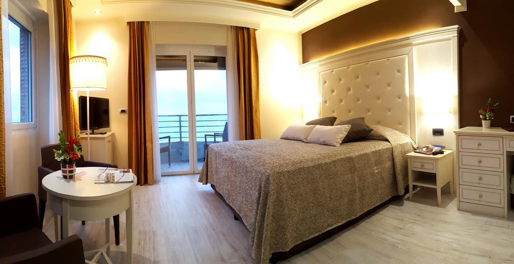 Hotel Regina Alassio Ngoại thất bức ảnh